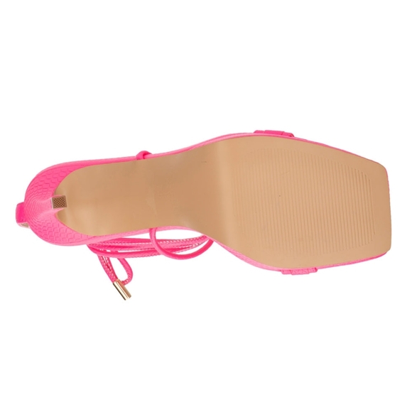 NWT Fuscia Women's Cassava Heels - Picture 7 of 14